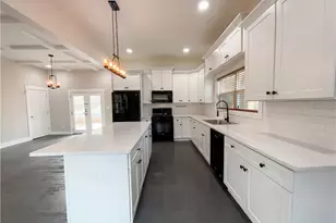 1955 Meadow Ln, Decatur, GA 30032 - Photo 2