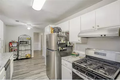 1049 Autumn Crest Drive, Stone Mountain, GA 30083 - Photo 14