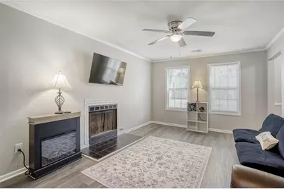 1049 Autumn Crest Drive, Stone Mountain, GA 30083 - Photo 8