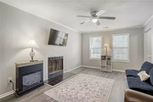 1049 Autumn Crest Dr, Stone Mountain, GA 30083 - Photo 8