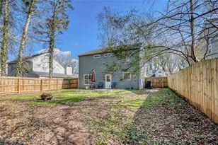 1049 Autumn Crest Dr, Stone Mountain, GA 30083 - Photo 26