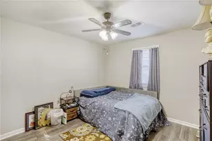 1049 Autumn Crest Dr, Stone Mountain, GA 30083 - Photo 16