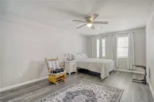 1049 Autumn Crest Dr, Stone Mountain, GA 30083 - Photo 18