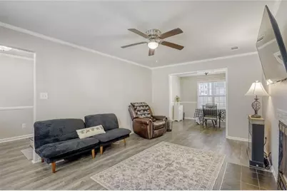 1049 Autumn Crest Drive, Stone Mountain, GA 30083 - Photo 6