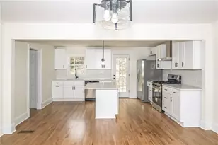 3821 Oxford Way, Marietta, GA 30062 - Photo 4