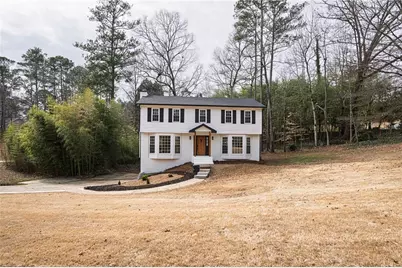 3821 Oxford Way, Marietta, GA 30062 - Photo 2