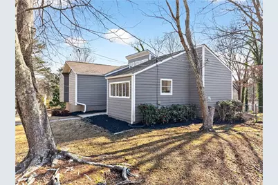 4933 Dana Drive NE, Kennesaw, GA 30144 - Photo 2