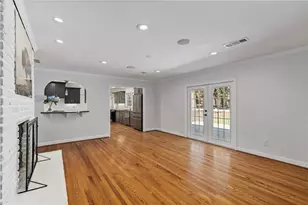 240 Berwick Dr, Atlanta, GA 30328 - Photo 16