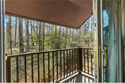 7330 Cardigan Circle, Atlanta, GA 30328 - Photo 10