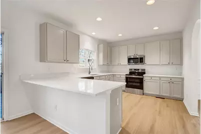 5520 Village Trace, Union City, GA 30291 - Photo 10