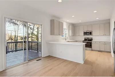 5520 Village Trace, Union City, GA 30291 - Photo 16