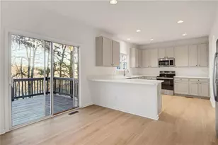 5520 Village Trace, Union City, GA 30291 - Photo 16