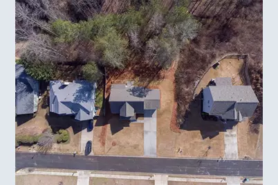 254 Creek View Pl, Canton, GA 30114 - Photo 2