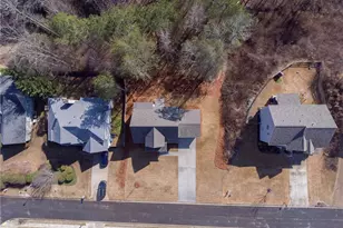 254 Creek View Pl, Canton, GA 30114 - Photo 2
