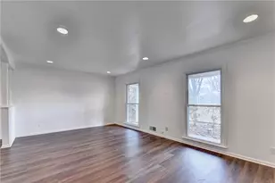 470 Rocky Creek Dr, Roswell, GA 30075 - Photo 8