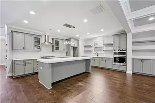 3718 Sheridan St, Tucker, GA 30084 - Photo 12