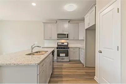 978 Valley Rock Drive, Lithonia, GA 30058 - Photo 6