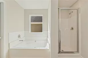 978 Valley Rock Dr, Lithonia, GA 30058 - Photo 4