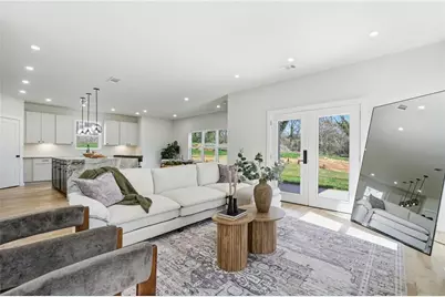 587 Woodland Avenue, Scottdale, GA 30079 - Photo 20