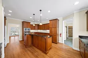 2608 Wendover Ct, Buford, GA 30518 - Photo 8