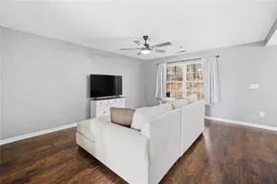 330 Cottonwood Creek Cir, Canton, GA 30114 - Photo 10