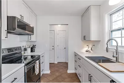 2670 Linnwood Drive SE, Smyrna, GA 30080 - Photo 12