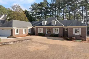 229 Westchester Dr, Griffin, GA 30223 - Photo 2