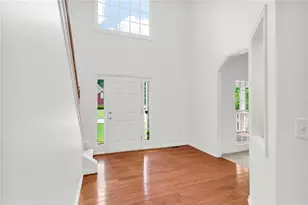 5422 Pepperbush Ct, Sugar Hill, GA 30518 - Photo 6