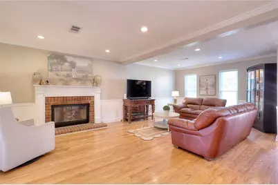 4220 Mary Court, Peachtree Corners, GA 30092 - Photo 8