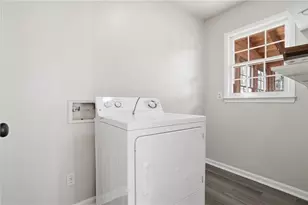 4040 Candler Lake W NE, Atlanta, GA 30319 - Photo 16