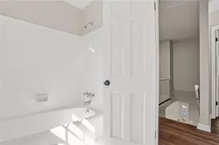 4040 Candler Lake W NE, Atlanta, GA 30319 - Photo 36