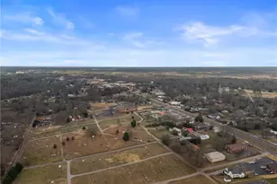 208 Piedmont St, Commerce, GA 30529 - Photo 6