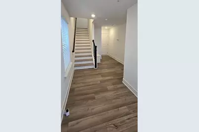 121 Agnew Way, Woodstock, GA 30188 - Photo 8