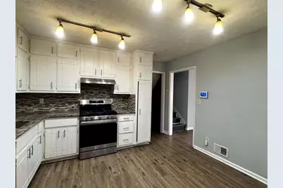 8678 Glenwoods Drive, Riverdale, GA 30274 - Photo 12