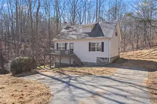 6524 Medlock Rd, Gainesville, GA 30506 - Photo 1