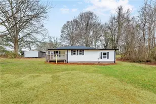 115 Ave B, Carrollton, GA 30117 - Photo 1