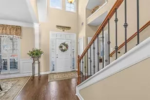 812 Cambron Cmns Trce, Suwanee, GA 30024 - Photo 4