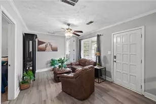 2899 Hall Dr SE, Smyrna, GA 30082 - Photo 10