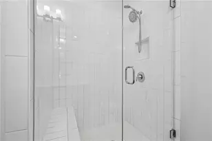 565 Broadview Pl NE, Atlanta, GA 30324 - Photo 16