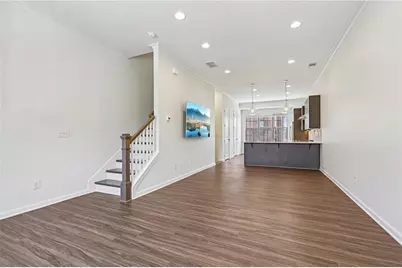 565 Broadview Place NE, Atlanta, GA 30324 - Photo 6