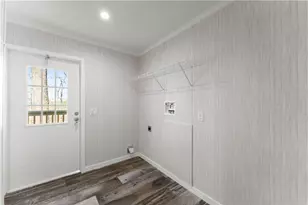 2410 Bolman Rd, Gainesville, GA 30507 - Photo 12