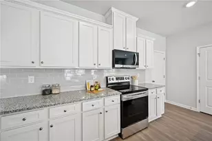 406 Lanier Cir, Woodstock, GA 30189 - Photo 12