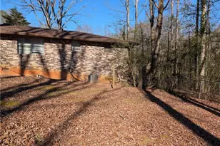 5995 N Bear Dr, Douglasville, GA 30135 - Photo 14