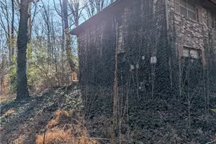 5995 N Bear Dr, Douglasville, GA 30135 - Photo 10