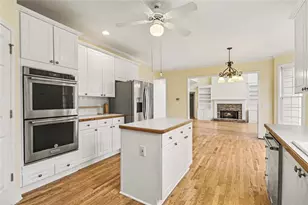 6895 Buckingham Cir, Cumming, GA 30040 - Photo 18