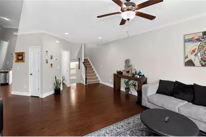 1902 Glen Ivy #19, Marietta, GA 30062 - Photo 8