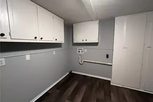 4016 Elmscourt Dr, Stone Mountain, GA 30083 - Photo 10