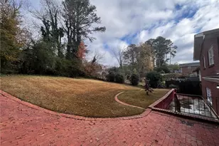 4016 Elmscourt Dr, Stone Mountain, GA 30083 - Photo 12