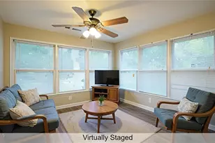 294 E Burns Ct, Marietta, GA 30008 - Photo 2