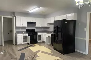 1865 Red Rose Ln, Loganville, GA 30052 - Photo 8